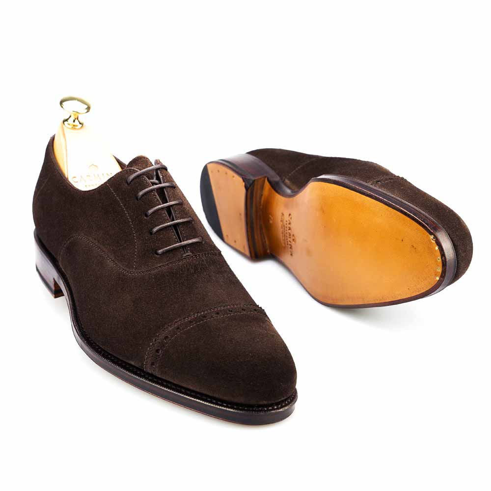 oxford shoes in brown suede