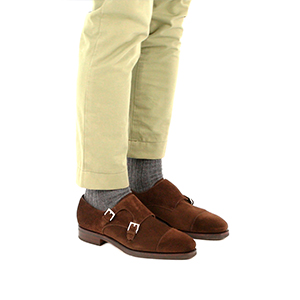棕色小牛绒面革直头鞋，带双扣