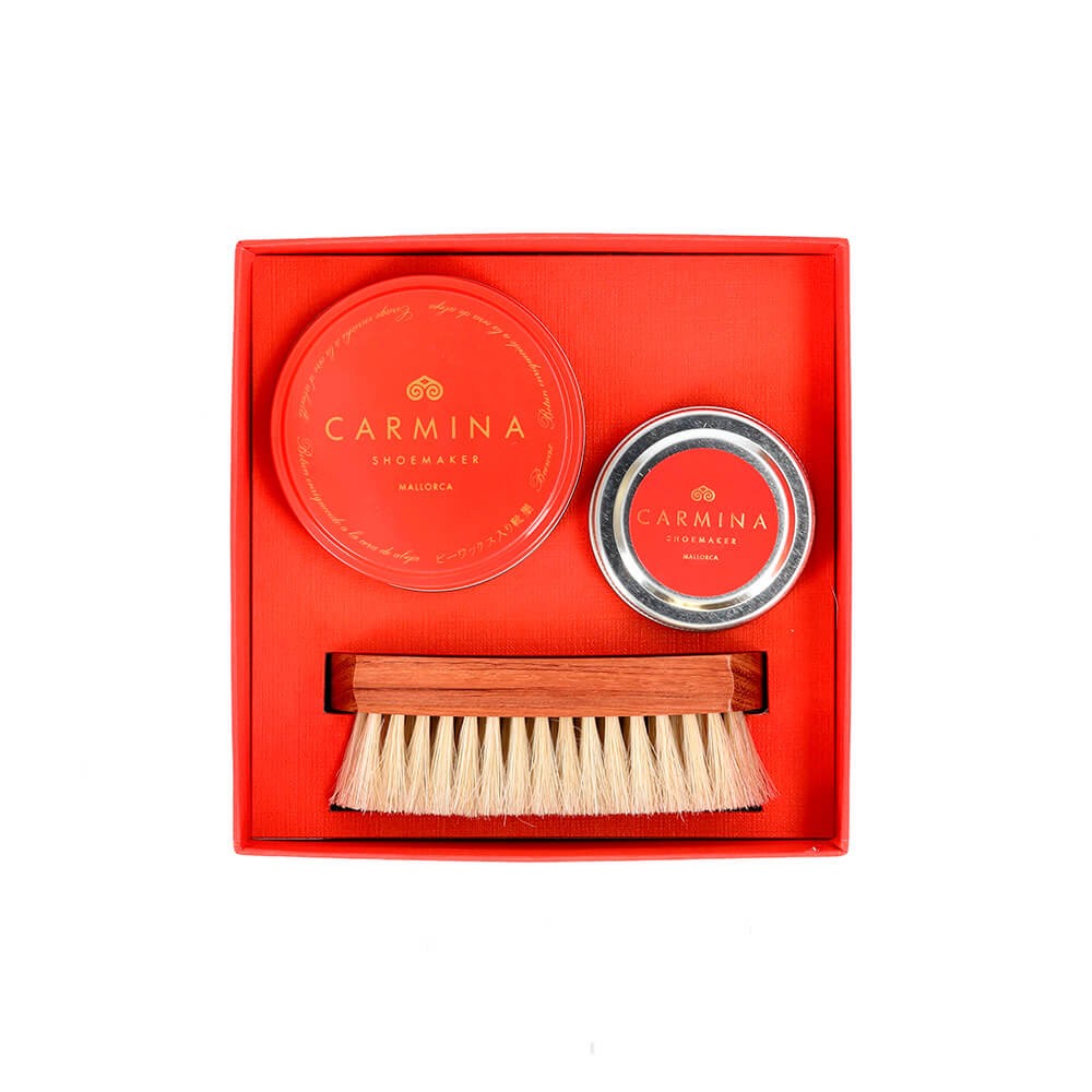 ESSENTIAL SHOE CARE KIT RED