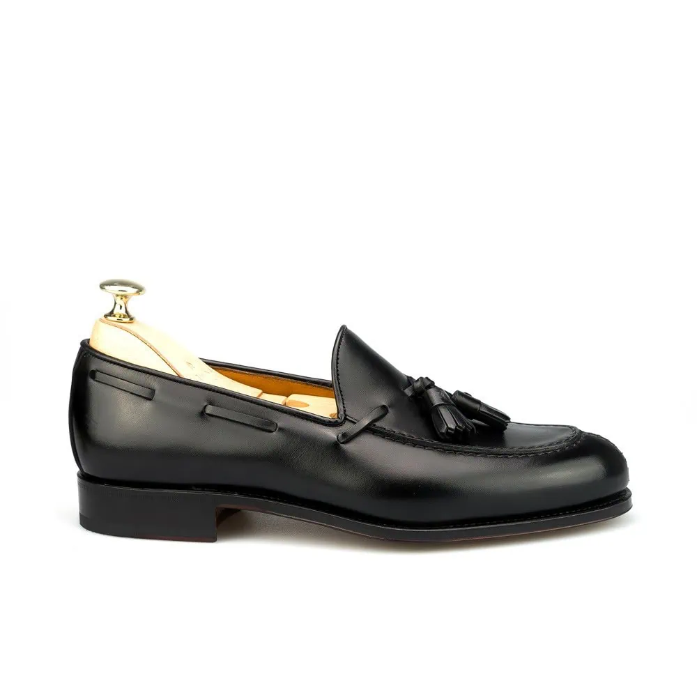 TASSEL LOAFERS BLACK CALF | CARMINA Shoemaker