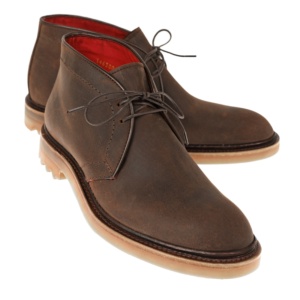 round toe chukka boots