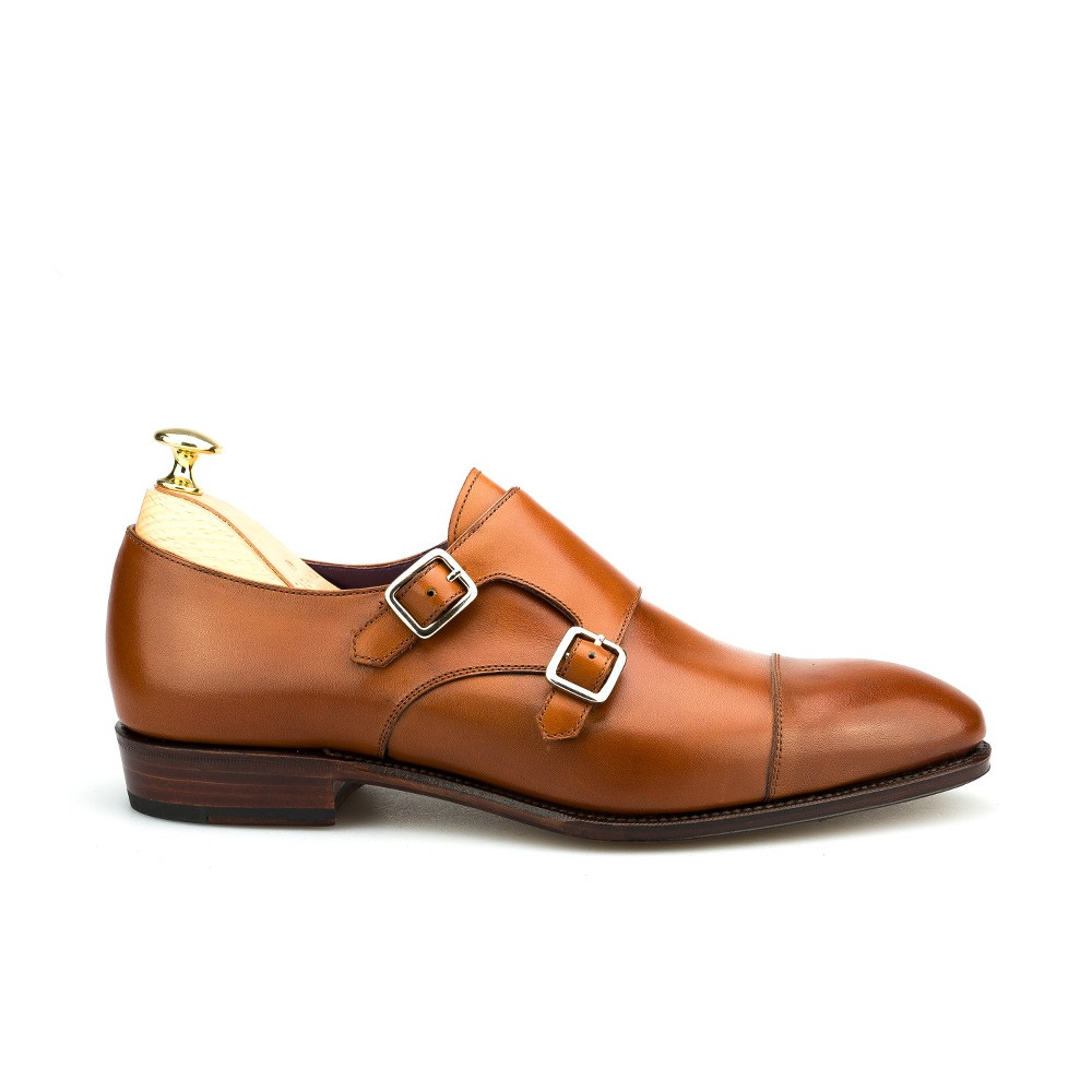 Monk strap shoes in tanned vegano