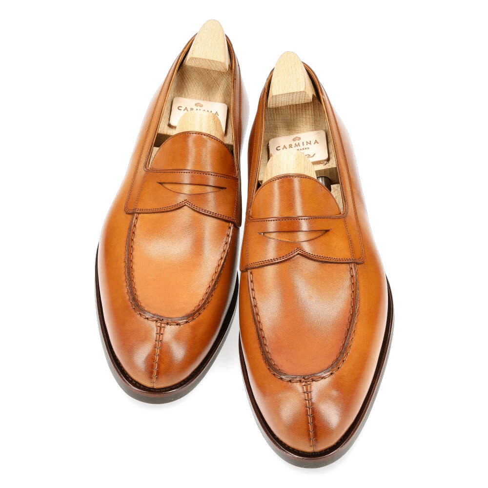 Penny loafers in tan | CARMINA Shoemaker