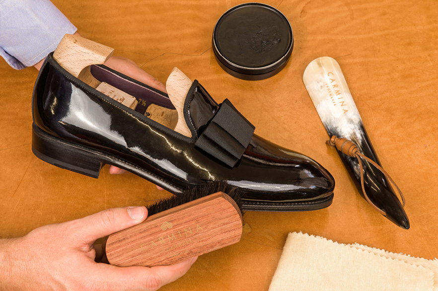 Patent leather shoecare
