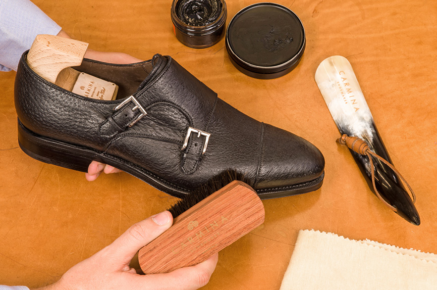 Entretien des chaussures en cuir de pécari 